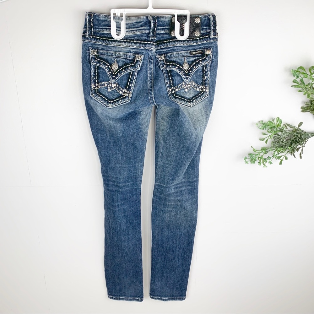 Women’s Miss Me skinny jeans